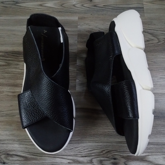 Daily Practice by Anthropologie Cross Sport Platform Sandals Size 39 US 8.5